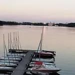Ukiel Park J&J